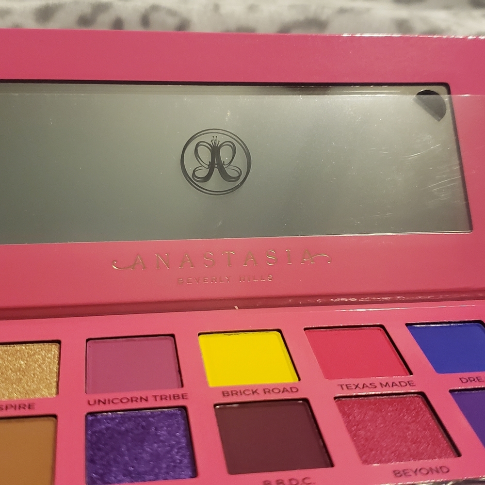 Anastasia Beverly Hills Palette - Picture 5 of 8